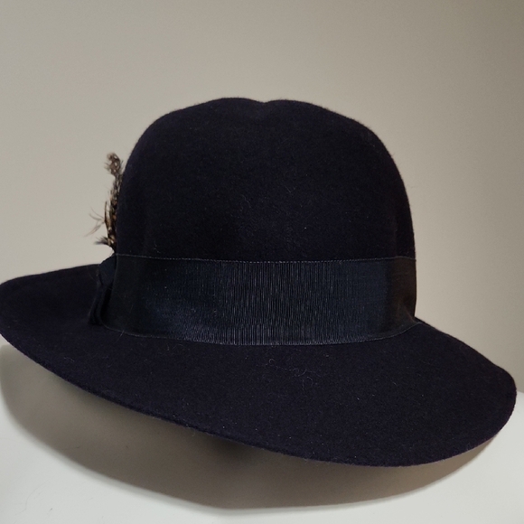 Vintage felt hat - Picture 1 of 5